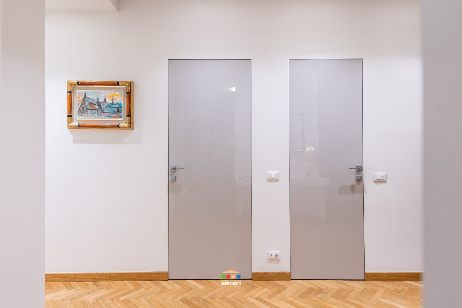 Porte e Finestre a Prato 1 Porte filo muro in vetro retrolaccato tortora, design e produzione 100% italiane Staino&Staino
