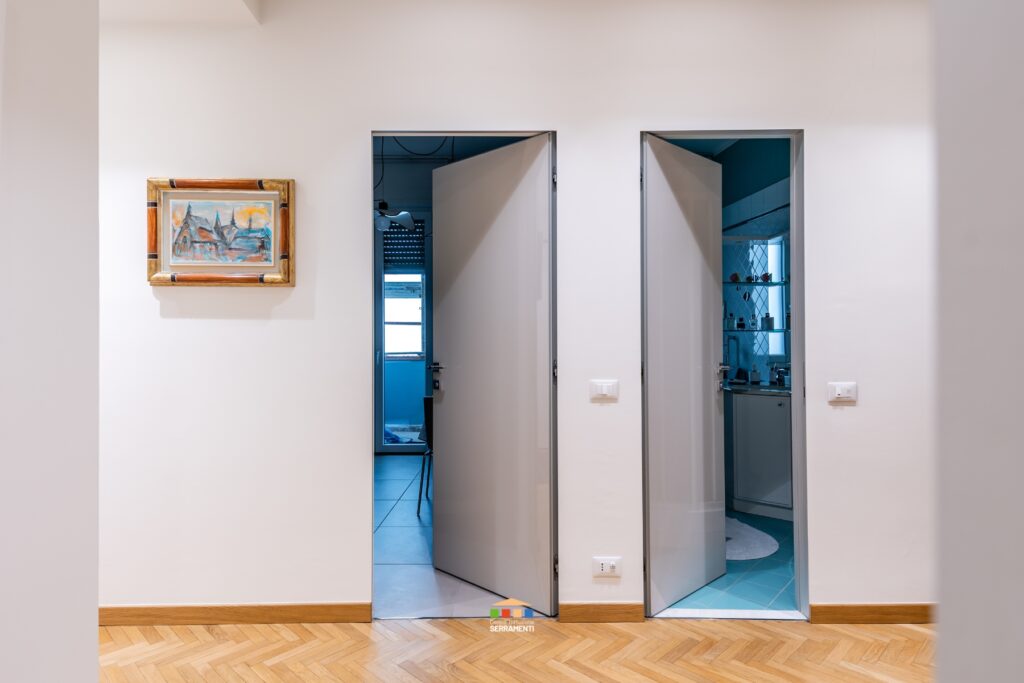 Porte filo muro in vetro retrolaccato tortora, design e produzione 100% italiane Staino&Staino